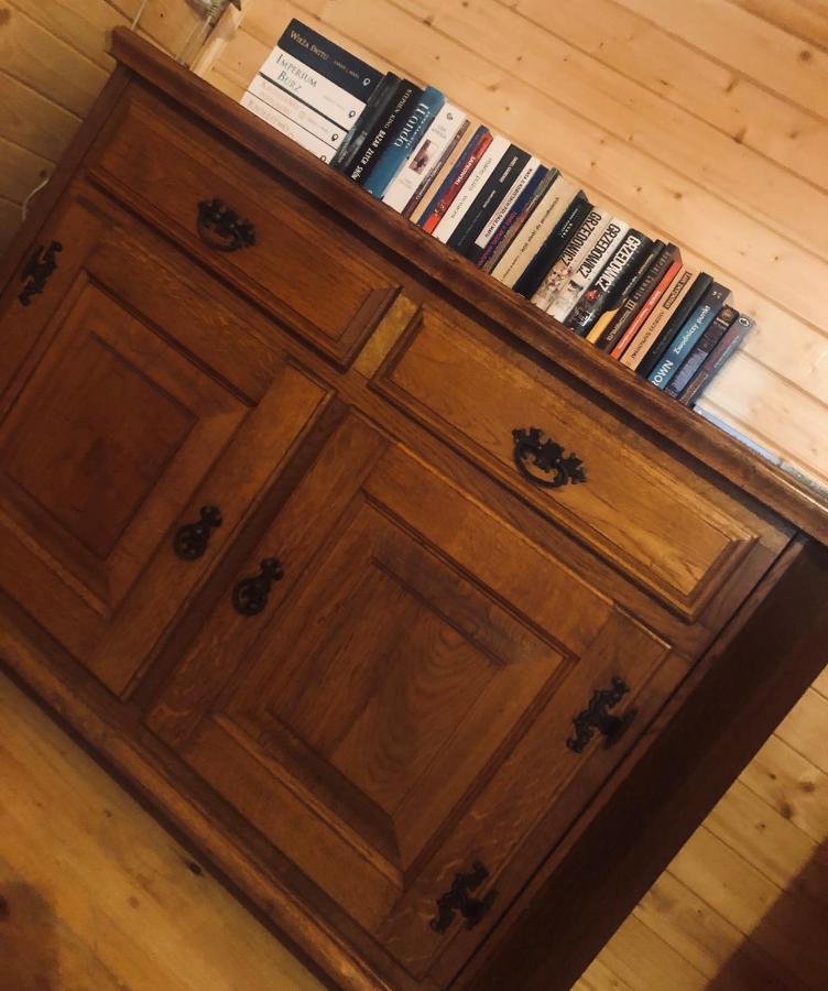 Chalet Ksiazka I Kubek Juszczyna
